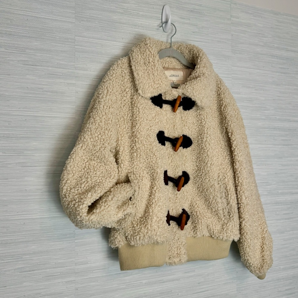 THE GREAT. Faux Shearling Toggle Jacket. Cream Size 0 (XS) - Picture 5 of 10